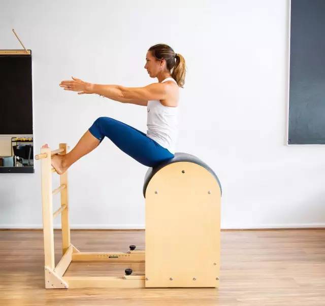 Pilates Yoga Or - อุปกรณ์ออกกำลังกายบราวน์โอ๊ค บันไดพิลาทิสปรับระดับได้ สำหรับฝึกโยคะ ใช้ได้ทั้งที่บ้านหรือสตูดิโอ เพื่อสุขภาพร่างกาย